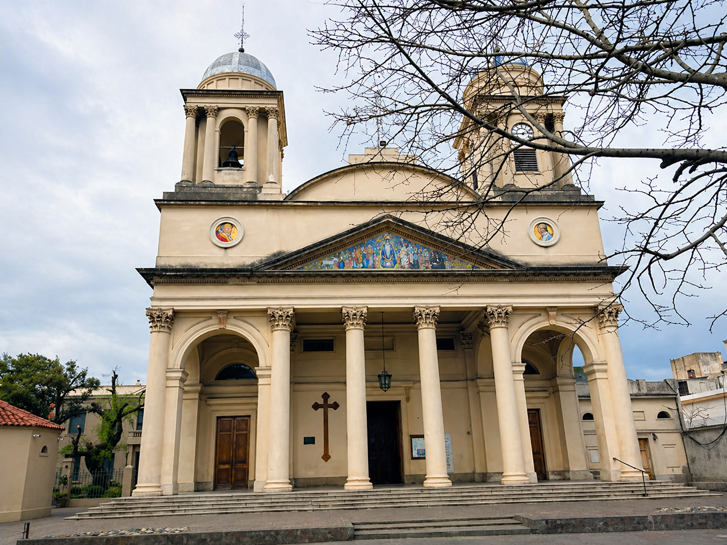 Catedral Inmaculada Concepción de Morón — Estudio Jazmín Gentile